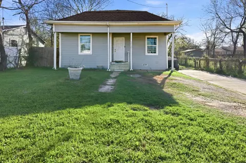 2421 Langston St, Fort Worth, TX 76105