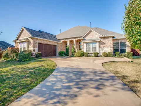 621 Buelwood Ct, Desoto, TX 75115