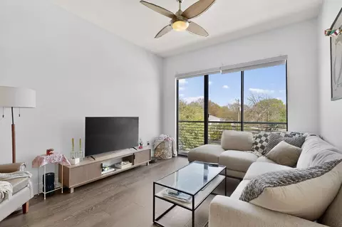 4414 Cedar Springs Rd #318, Dallas, TX 75219