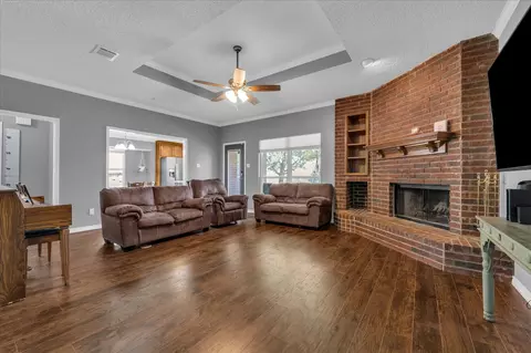 Living - 232 Crescent, Hewitt, TX 76643 photo 1 of 1