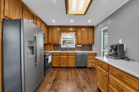 Kitchen - 232 Crescent, Hewitt, TX 76643 photo 2 of 4