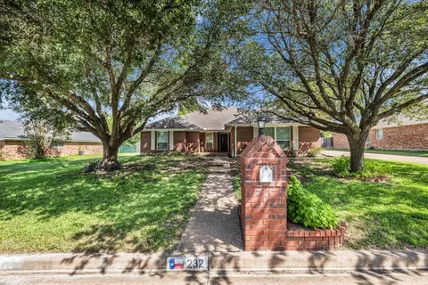 Exterior - 232 Crescent, Hewitt, TX 76643 photo 2 of 7