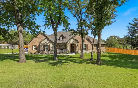 2021 Crystal Palace Blvd, Alvarado, TX 76009