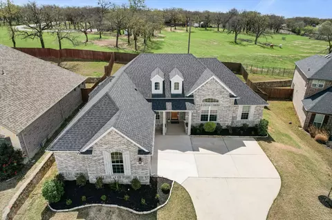 157 Fairweather Dr, Burleson, TX 76028