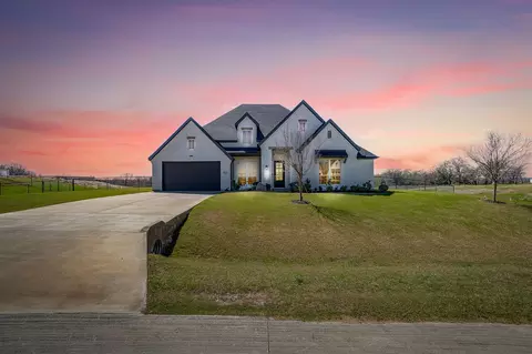 121 Rocky Top Ranch Ln, Azle, TX 76020
