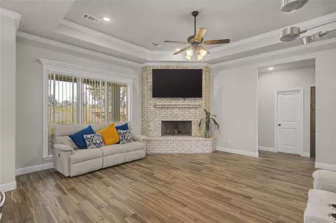 Living - 1041 Tex Ln, Springtown, TX 76082 photo 2 of 2