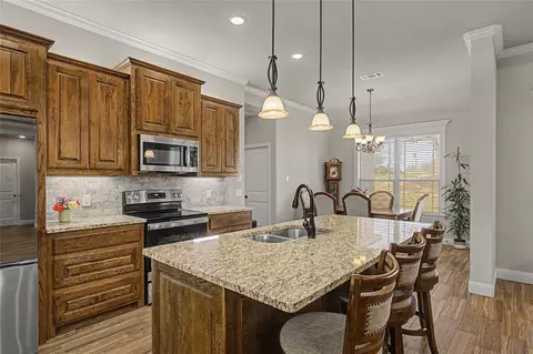 Kitchen - 1041 Tex Ln, Springtown, TX 76082 photo 4 of 4