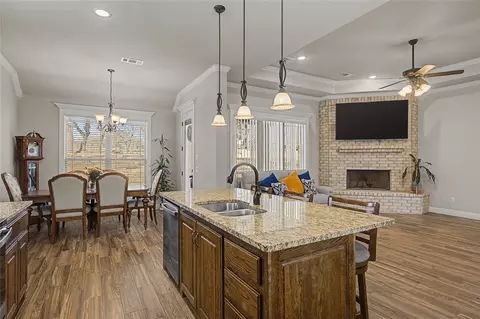 1041 Tex Ln, Springtown, TX 76082
