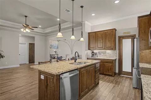 Kitchen - 1041 Tex Ln, Springtown, TX 76082 photo 3 of 4