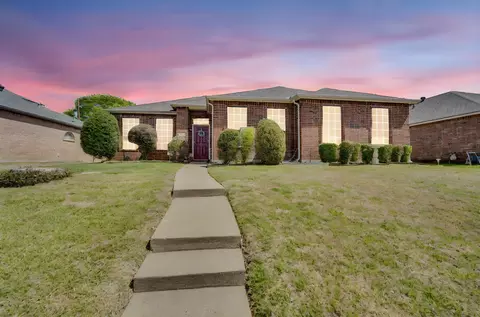 622 Hugh Walker Dr, Mesquite, TX 75149