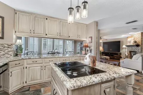 Kitchen - 3410 Juniper Ct, Rowlett, TX 75088 photo 3 of 5