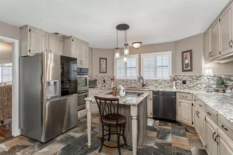 Kitchen - 3410 Juniper Ct, Rowlett, TX 75088 photo 2 of 5