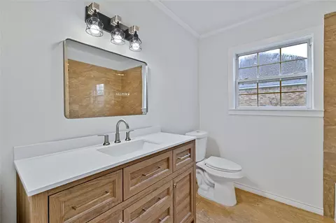 Bath - 204 N 3rd St, Celeste, TX 75423 photo 1 of 4