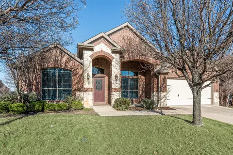 450 Bristol St, Roanoke, TX 76262