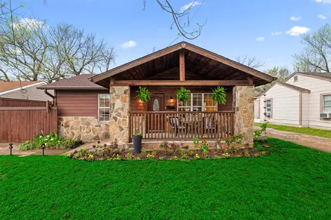 513 Ogden Ave, Cockrell Hill, TX 75211
