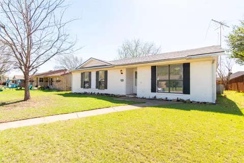 808 Meadow Mead Dr, Allen, TX 75002