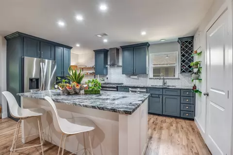 2728 Sunset Ave, Dallas, TX 75211