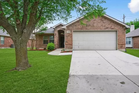 2115 Rose May Dr, Forney, TX 75126