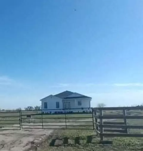 237 Barry Country Ct, Barry, TX 75102