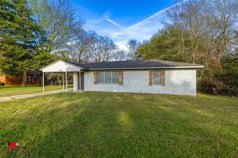 7033 Winburn Dr, Greenwood, LA 71033