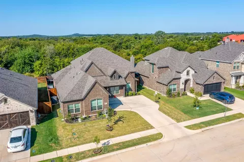 517 Ramon St, Burleson, TX 76028