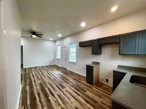 Living - 309 E Pine St, Jacksboro, TX 76458 photo 3 of 3