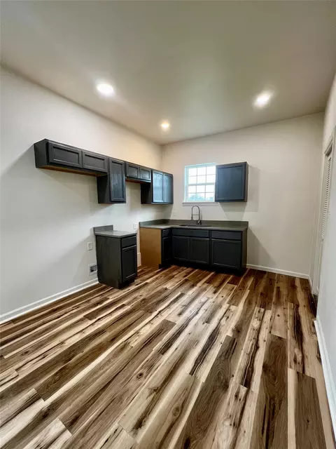 Kitchen - 309 E Pine St, Jacksboro, TX 76458 photo 1 of 1