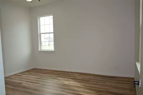 Bedroom - 309 E Pine St, Jacksboro, TX 76458 photo 4 of 4