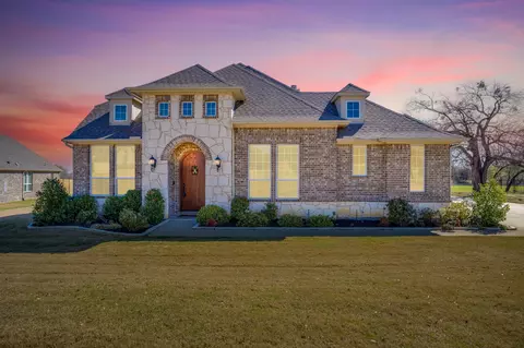 650 Prairie Timber Rd, Burleson, TX 76028