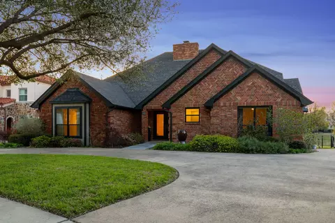 2636 Brookside Dr, Irving, TX 75063