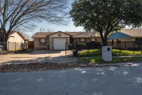 12416 Spring Branch Dr, Balch Springs, TX 75180