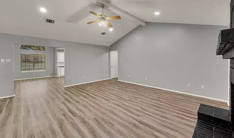 Living - 233 Thompson Cir, Lorena, TX 76655 photo 4 of 7