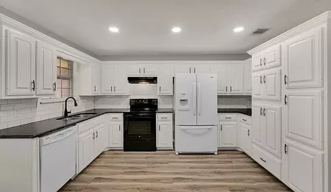 Kitchen - 233 Thompson Cir, Lorena, TX 76655 photo 1 of 4