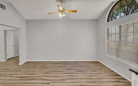 Living - 233 Thompson Cir, Lorena, TX 76655 photo 5 of 7