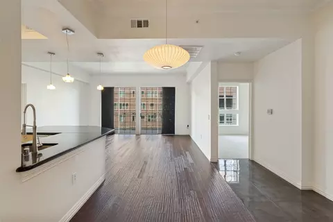 3225 Turtle Creek Blvd #520, Dallas, TX 75219