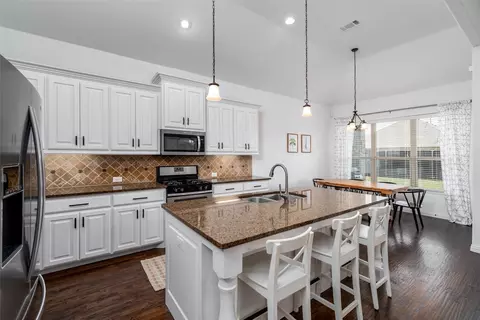 596 Deverson Dr, Rockwall, TX 75087