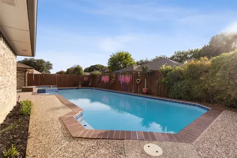 4005 Bullock Dr, Plano, TX 75023