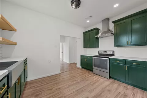 Kitchen - 1504 Proctor Ave, Waco, TX 76708 photo 2 of 2