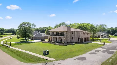 208 Cape Shore Dr, Kemp, TX 75143