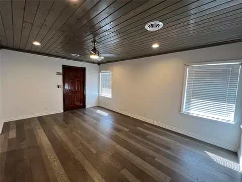 Living - 533 E Sears St, Denison, TX 75021 photo 1 of 1