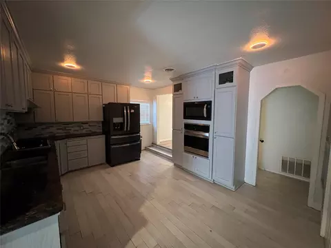 Kitchen - 533 E Sears St, Denison, TX 75021 photo 5 of 6
