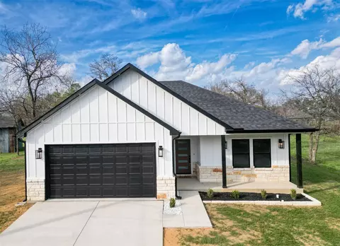 201 Grandview St, Cleburne, TX 76031