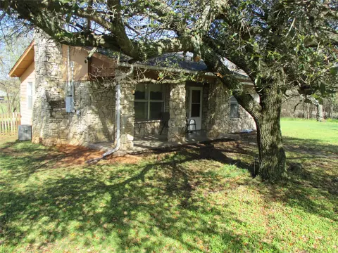 306 N Agnew St, Boyd, TX 76023