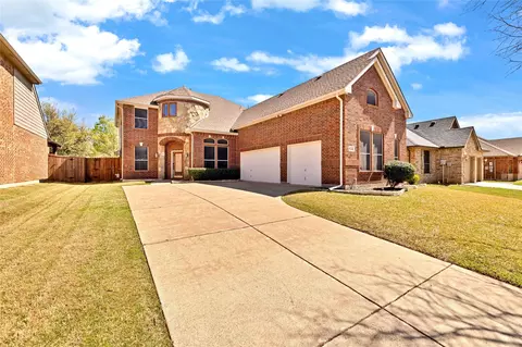8124 Hickory Upland Dr, Fort Worth, TX 76131