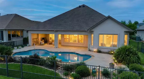 11517 Parkcrest Dr, Denton, TX 76207