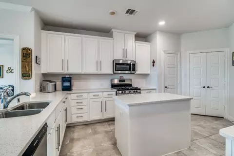 324 Jefferson Ln, Royse City, TX 75189