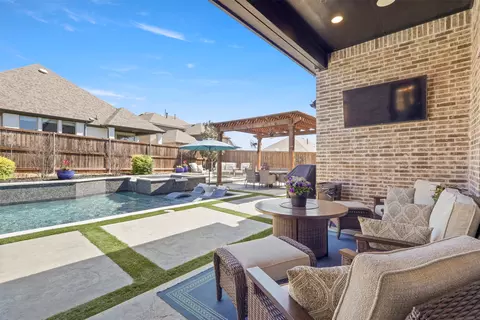 4028 Palomino Rd, Aubrey, TX 76227
