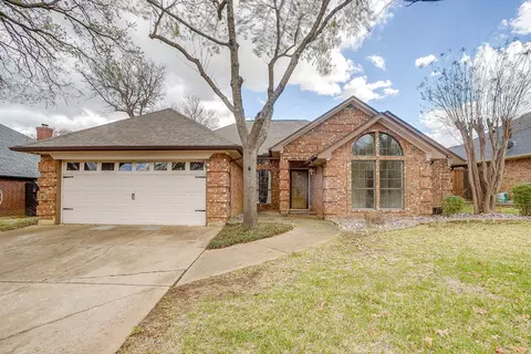 8016 Kendra Ln, North Richland Hills, TX 76182