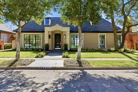 3528 N Versailles Ave, Dallas, TX 75209
