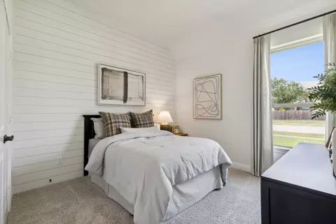 Bedroom - 902 Meadow View Dr, Cleburne, TX 76033 photo 1 of 4